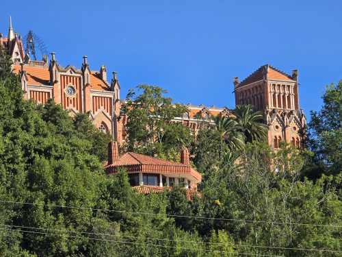 Universidad Pontificia de Comillas, uno de los máximos exponente de la arquitectura modernista en Cantabria